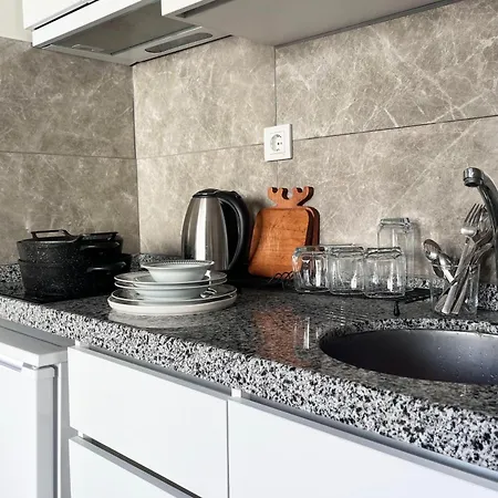 2br 2bath With Balcony Near Nisantasi And Taksim #5 アパート イスタンブール